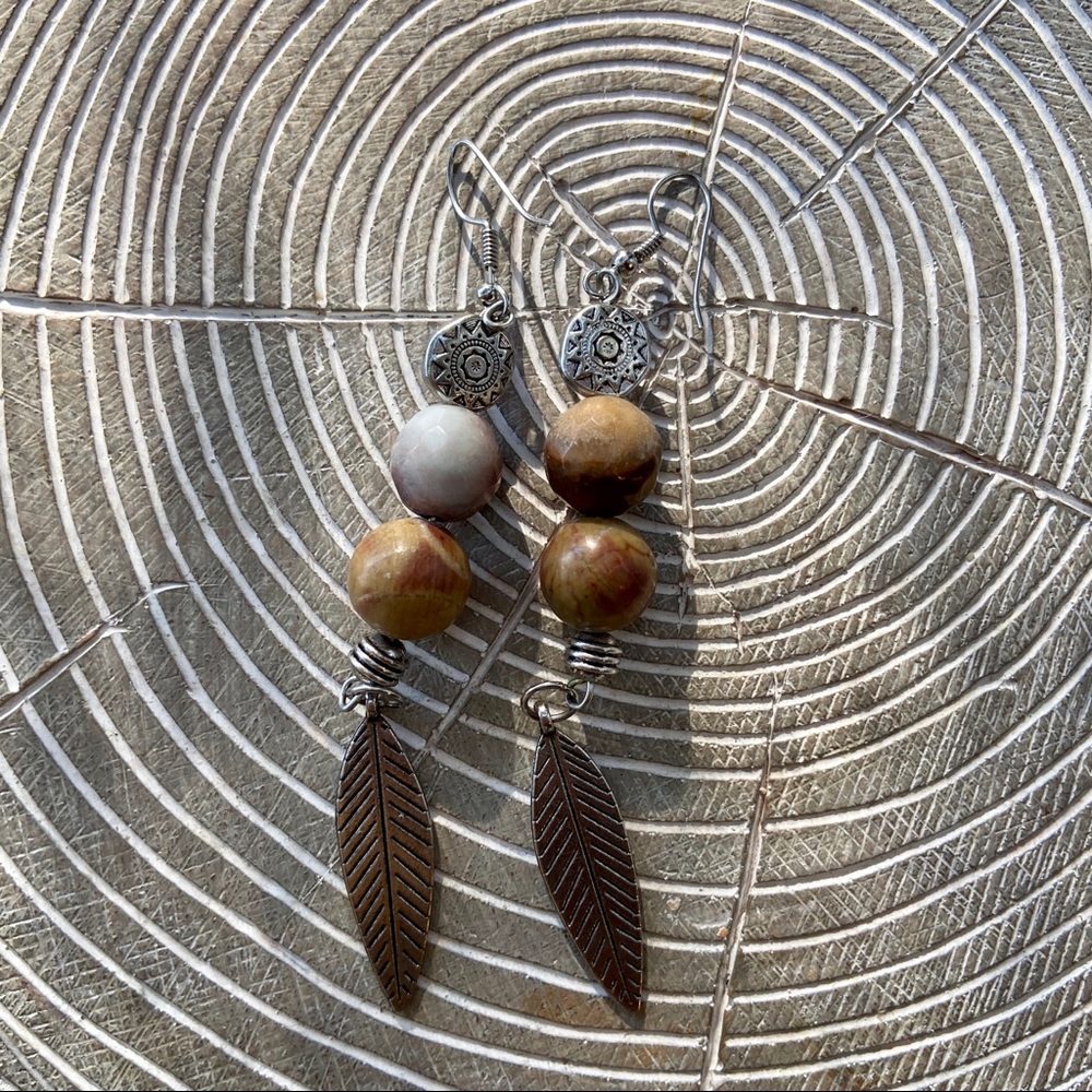 New Sliver Agate Feather Beaded Earrings
